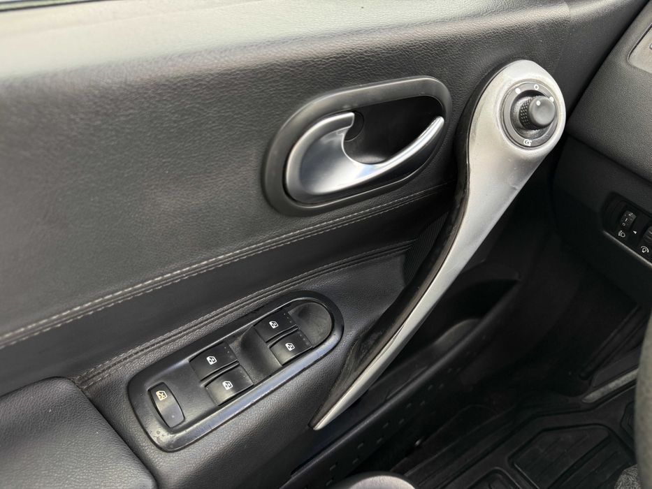 Renault Mégane — fotografia 9