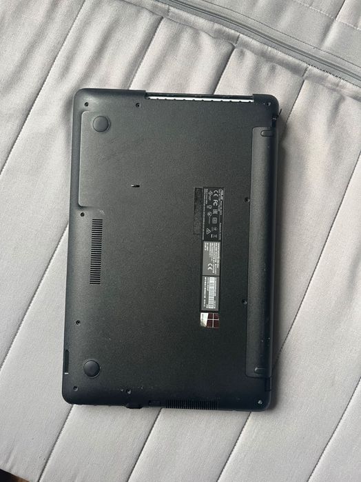 Asus a541SA uszkodzony