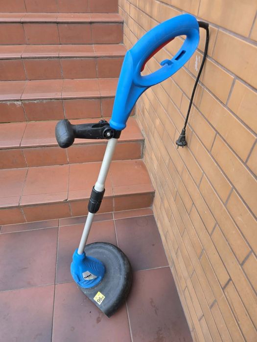 Podkaszarka elektryczna