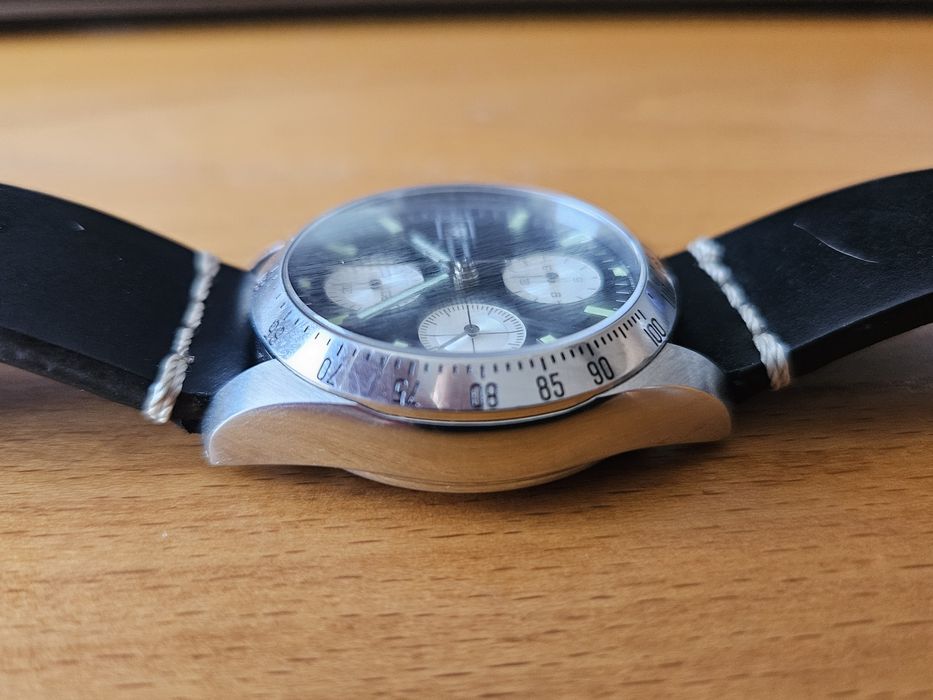 Eberhard Champion Chronograf jak speedmaster