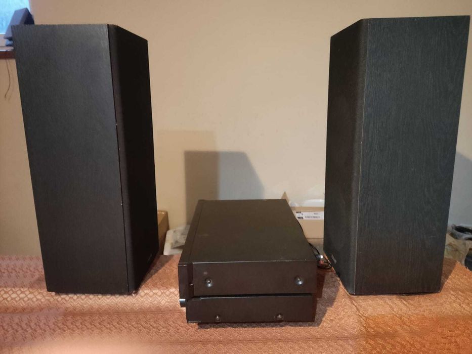 Wieża, sprzęt audio, zestaw muzyczny