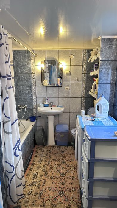 Продам будинок  в Лужанах