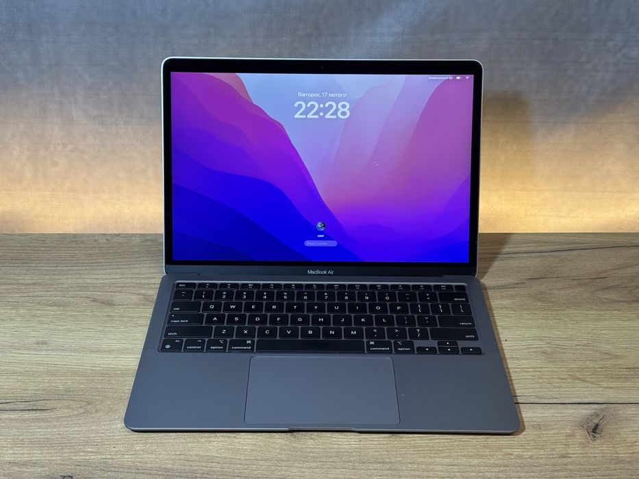 Гарний Macbook Air 13 M1 8/256 ГБ Space Gray Гарантія 30 днів #136