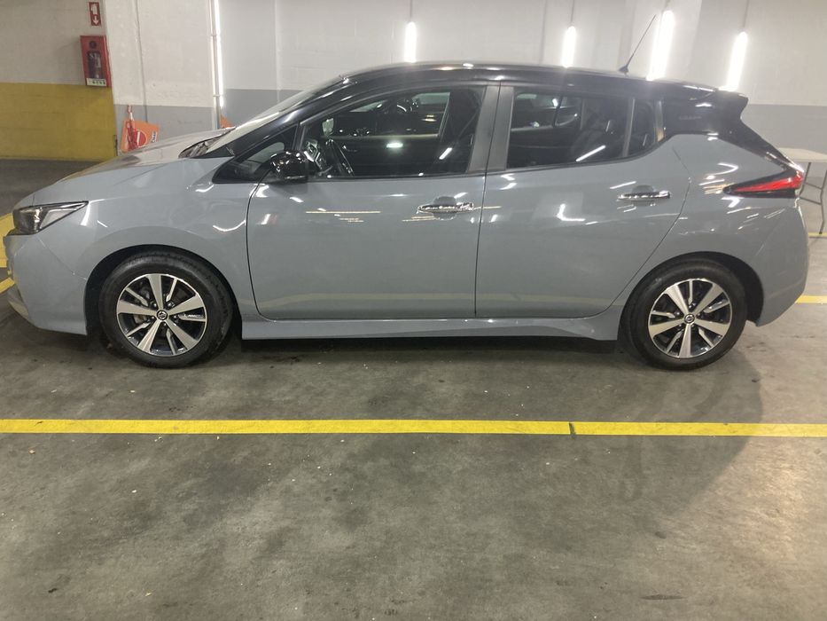Vendo nissan leaf