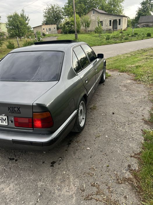 Bmw e34.