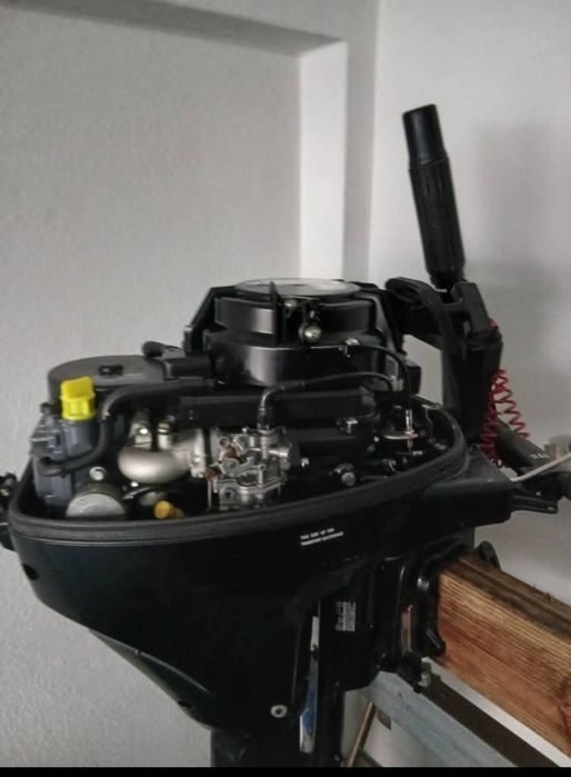 Vendo motor Suzuki fora de borda 8cv
