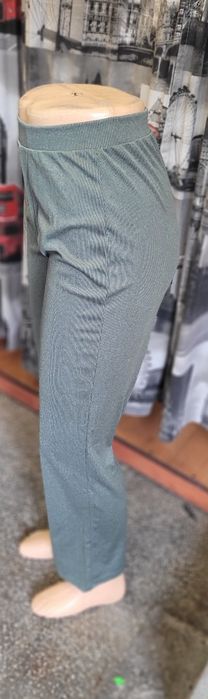 Nowe legginsy damskie rozm S