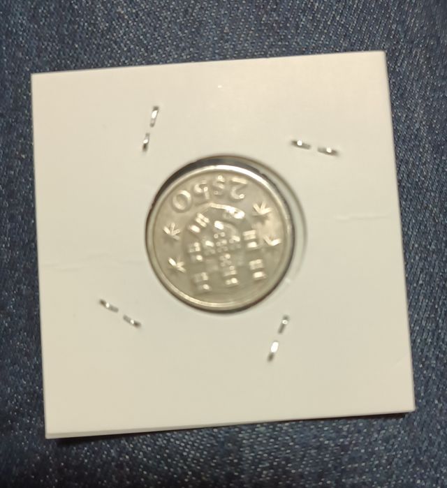 Vendo 2,50 escudos