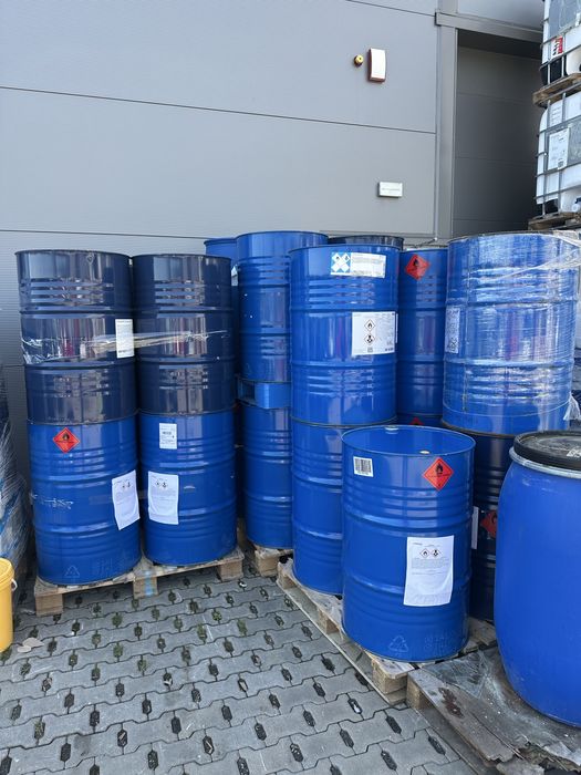 Beczka metalowa i plastikowe 200l