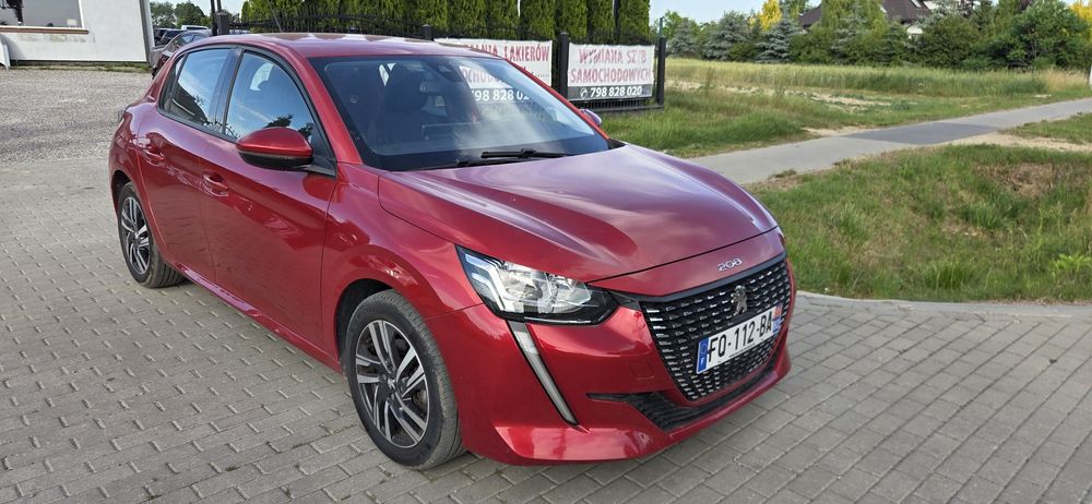 Peugeot 208