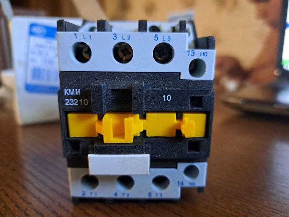 Контактор КМИ 23210
