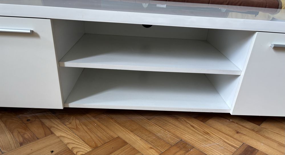 Szafka rtv jysk bialy polysk
