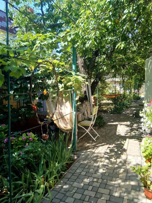 Продается  дом -дача возле моря( золотой треугольник Одессы, прописка