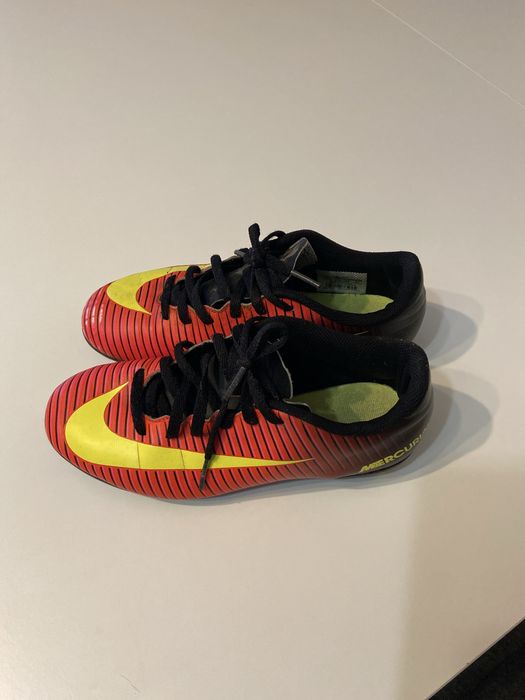 Korki  piłkarskie Nike 36