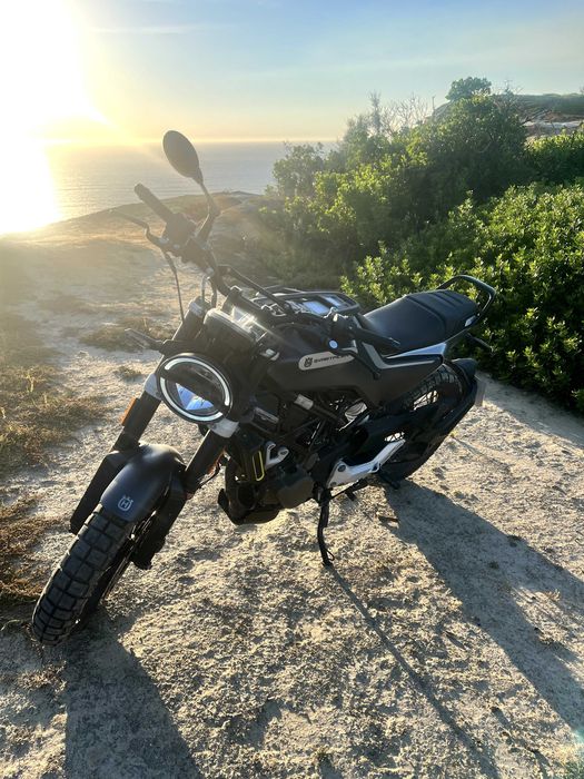 Husqvarna - 125 cc - Svartpilen