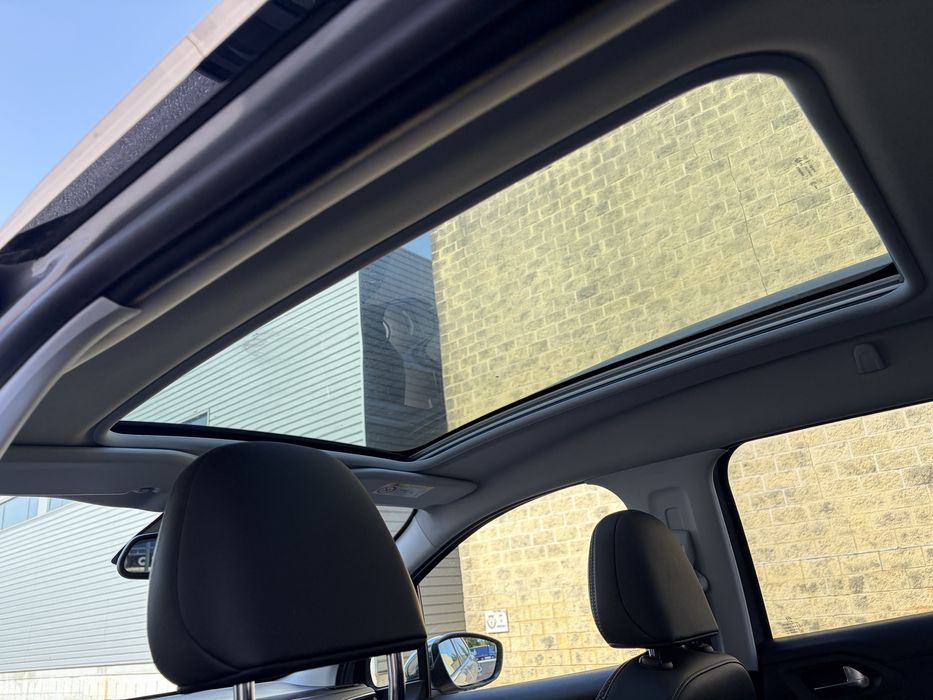 Peugeot 2008 1.2 Allure - Teto Panorâmico