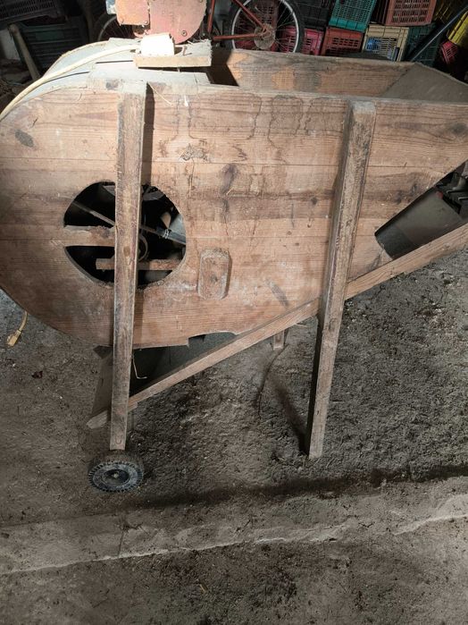 Limpador de cereal com motor