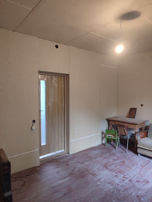 Продається 2х кімнатна квартира в смт.Гранітне