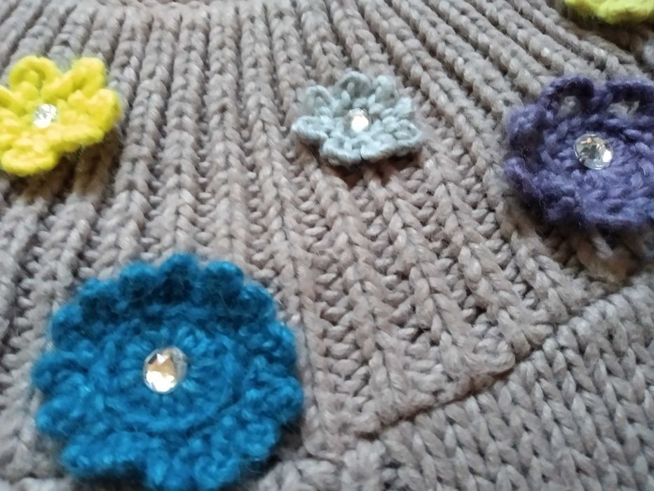 sweterek ciązowy/ocieplacz z kwiatami S 36/38