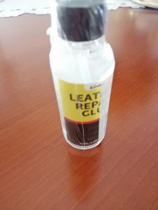 Cola para Estofos de Pele e Couro