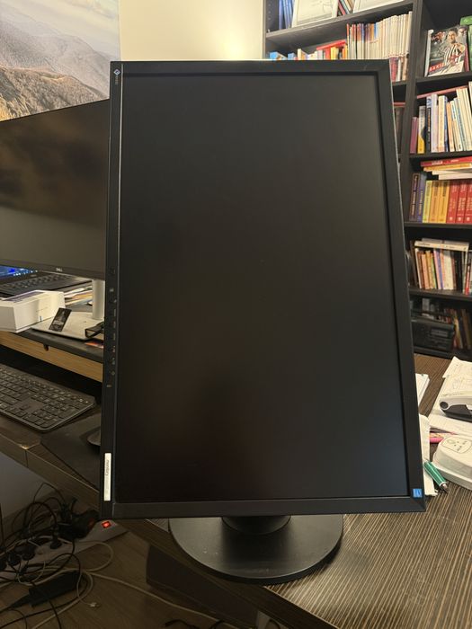 Monitor LCD Eizo FlexScan EV2436W