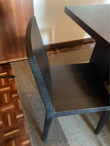 Mesa com 4 cadeiras