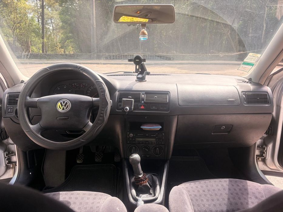 VW Golf 4 Variant Comfortline 1.9 TDI 100cv | 2001 | 290.000 km | Prata