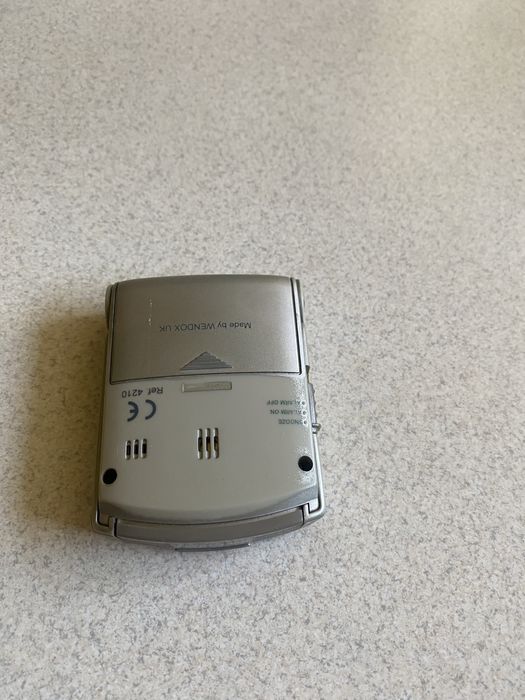 Годинник, будильник настільний