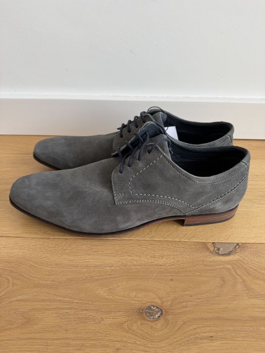 Eleganckie buty do garnituru ze skory naturalnej Pier One rozmiar 44
