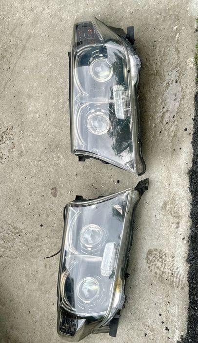Фари Тойота 200 2007-2011