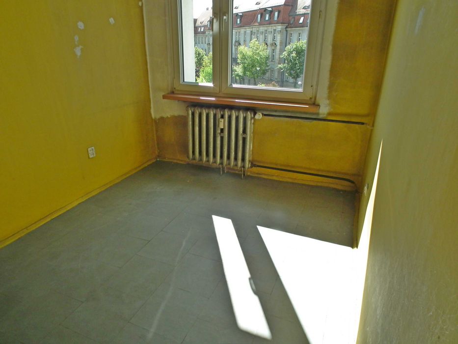 trzypokojowe z balkonem- ścisłe centrum blisko Sądu - Widok 5