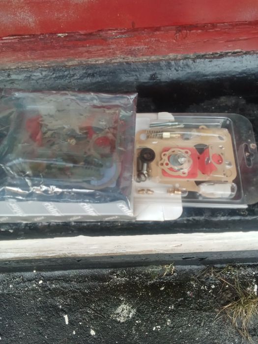 Новый электробензанасос и другие запчасти новые .