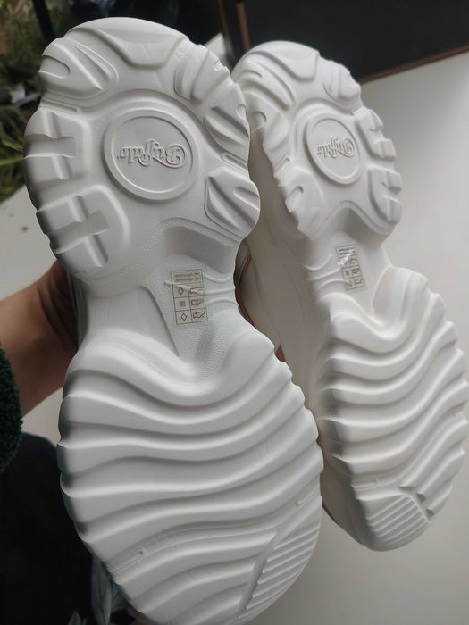 Buffalo Sneakersy niskie 'Bliss One' w kolorze pudrowy róż