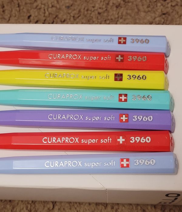 Зубна щітка CURAPROX 3960

CURAPROX - 18 см