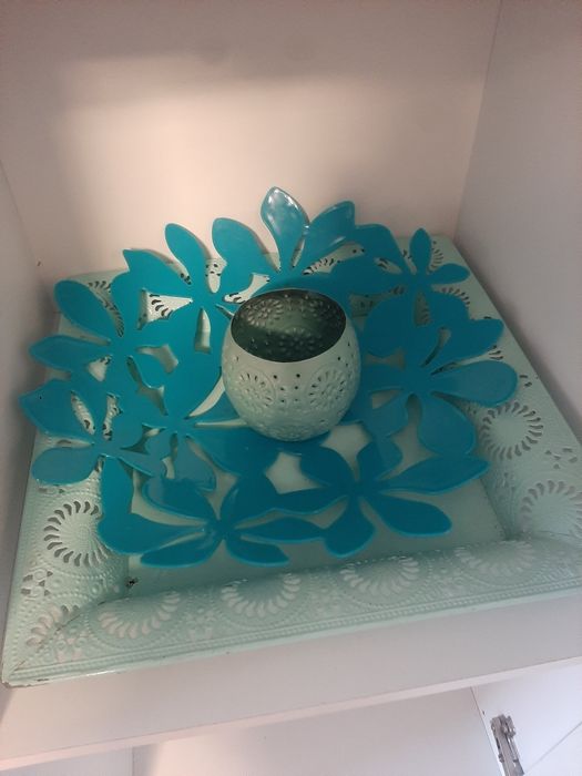 Zestaw dekoracji w kolorze miętowym