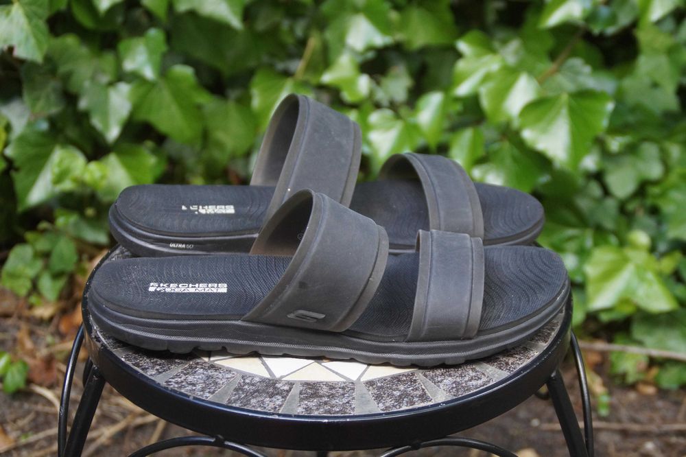 Klapki Skechers roz.40