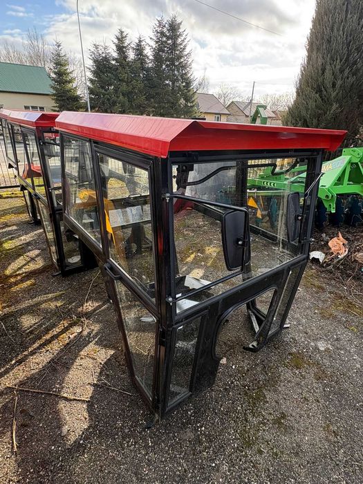 Kabina ciągnika C360 C360 błotniki maska
