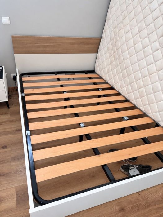 Cama + colchão + estrado
