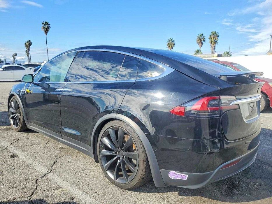 Бампер Tesla Model X Розборка Тесла Модел Х