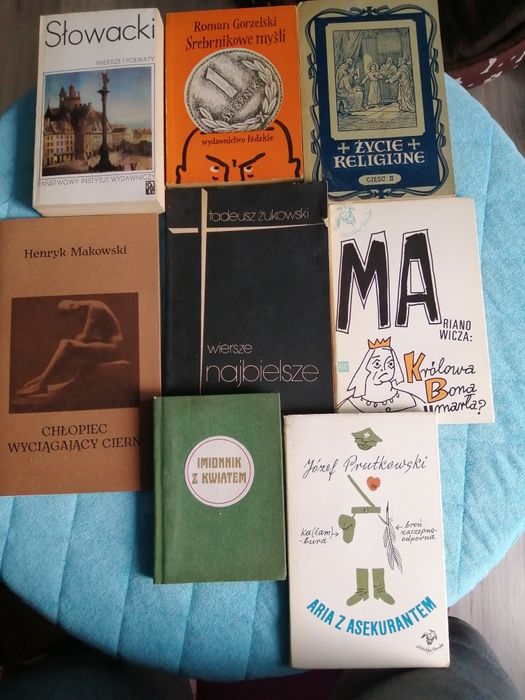 Książki, 8 szt., wiersze, poezja, fraszki, przyslowia