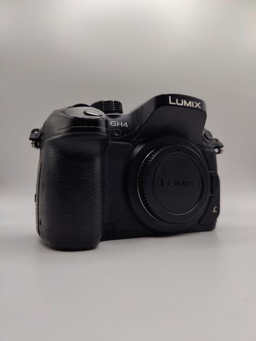 Câmara Panasonic Lumix DMC-GH4 4K + Adaptador Manual EOS-m4/3 A