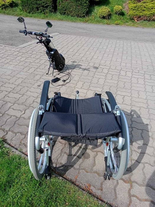 Przystawka elektryczna do wózka inwalidzkiego
