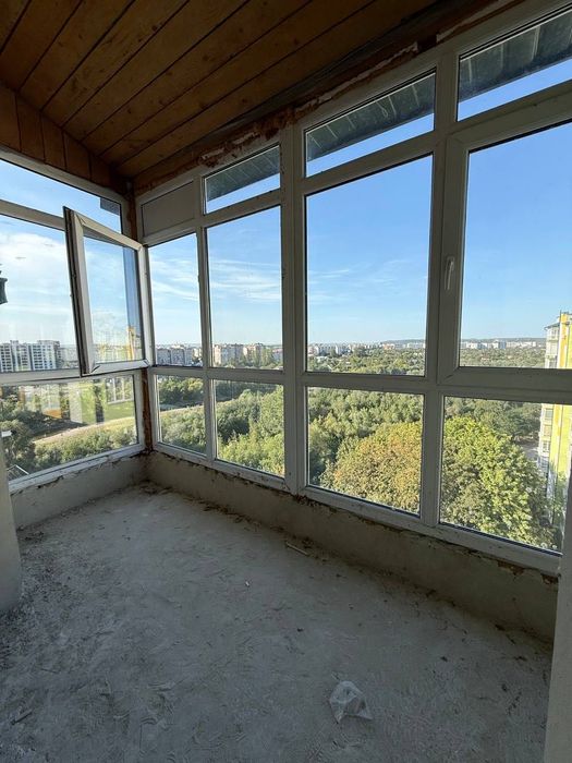 Видова 3-кімнатна в зданому будинку за 650$ за м2!