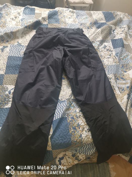 Vendo calças 5.11 patrol rain novas