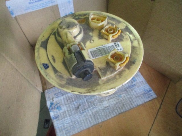 Boia combustível TOYOTA Yaris (_P9_)