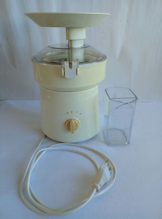 Соковыжималка Elenberg JM-5030