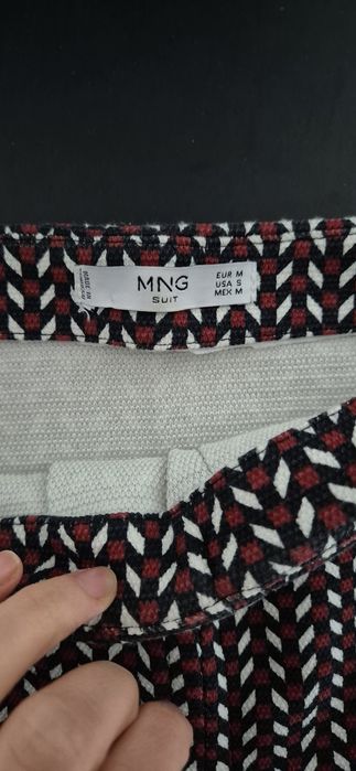 Mini spódniczka ze wzorem 38 M Mango