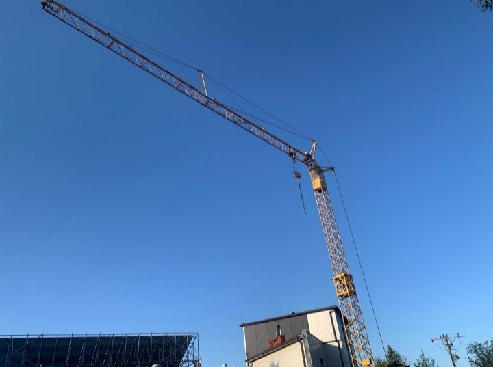 Wynajem żurawia dźwigu szybkomontującego wolnoobrotowego