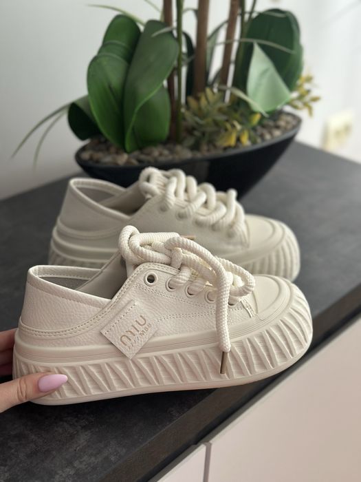 Кеди жіночі