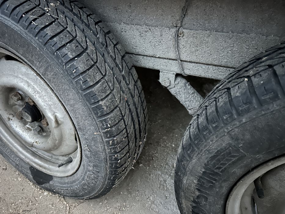 Przyczepka samochodowa dwuosiowa , tandem